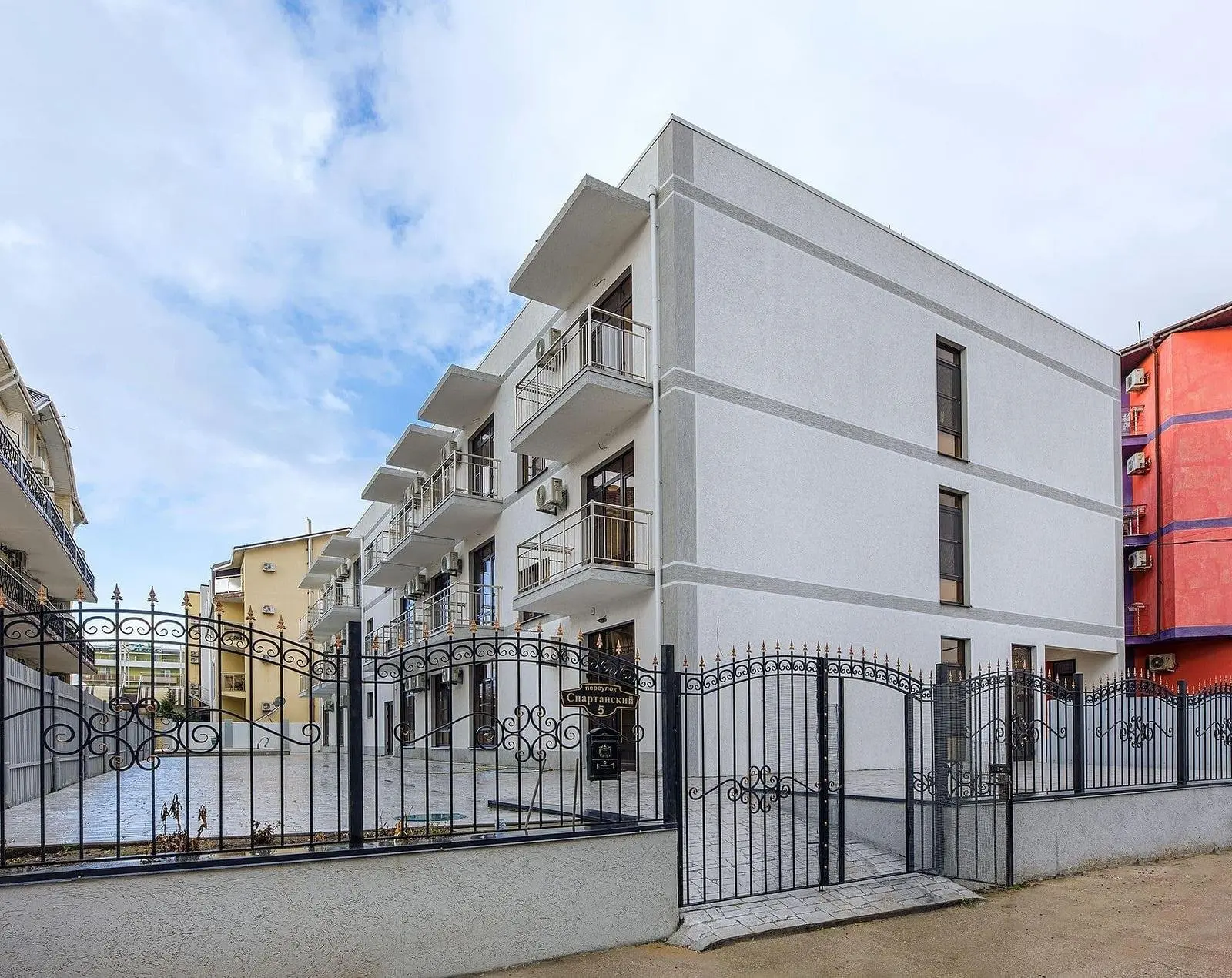 Гостиница White Hotel, Витязево, Краснодарский край