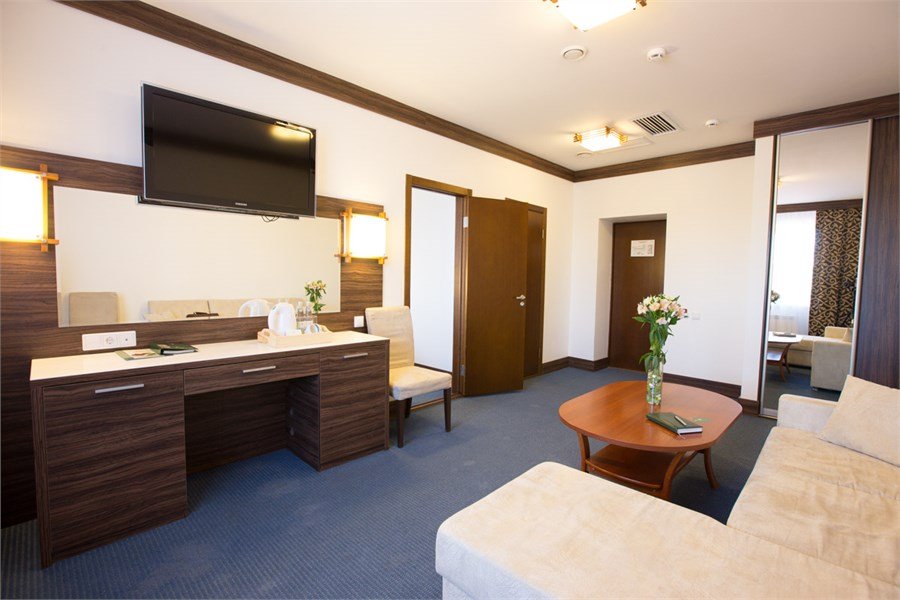 Сюит 2-местный