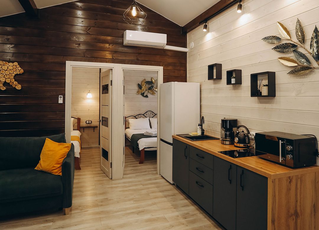 Барн 4-местный Лесной