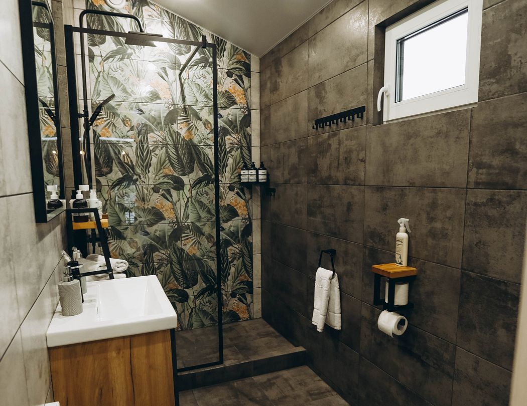 Барн 4-местный Лесной