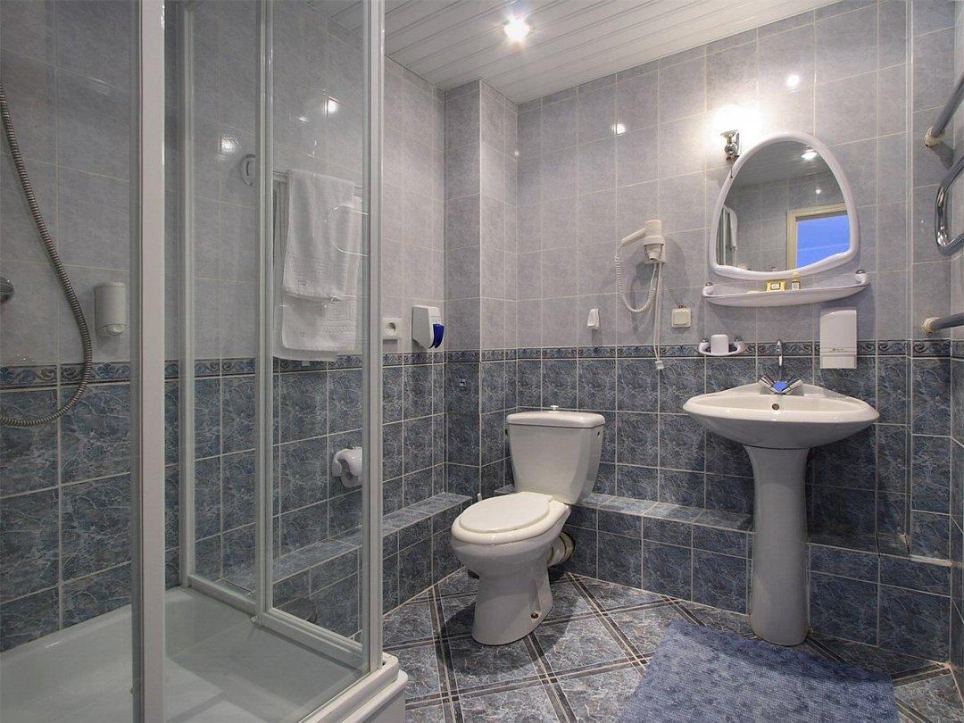 Стандартный 2-местный 2-комнатный (Улучшенный)