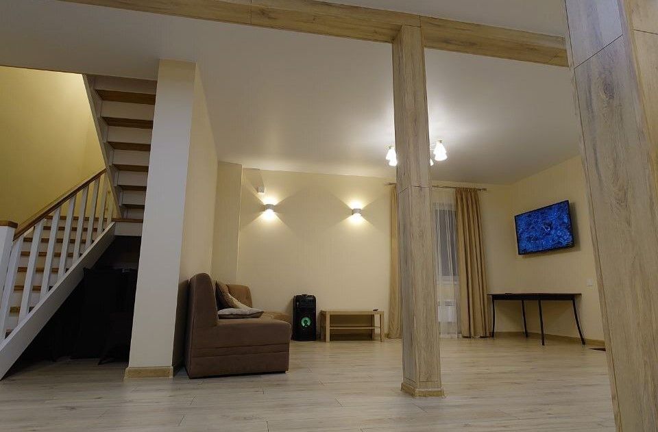 Коттедж 10-местный 5-комнатный (Новый)