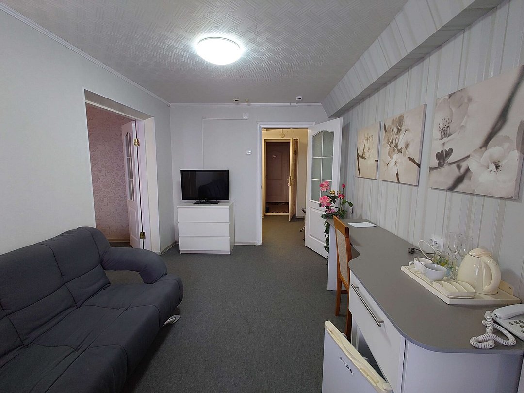 Люкс 2-местный 2-комнатный (Свадебный)