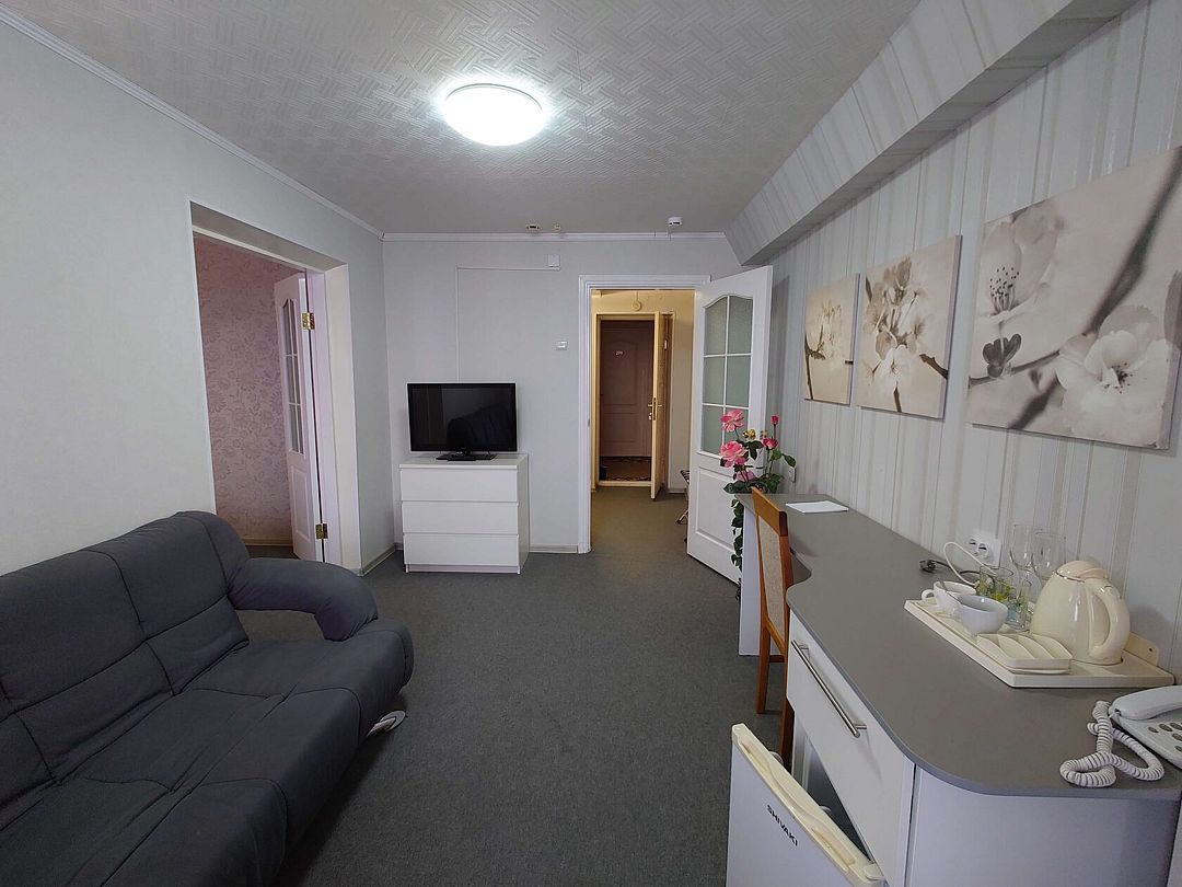 Люкс 2-местный 2-комнатный (Свадебный)