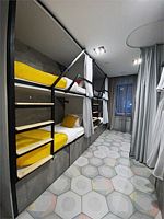 Место 100/200 на 2-ярусной кровати в 8-местн общем номере для мужчин и женщин, Апартаменты Vdali Poshtel на Белинского, Екатеринбург