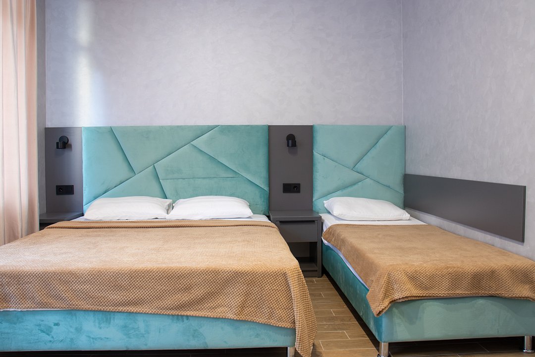 Стандартный 2-местный (с балконом, вид во двор)