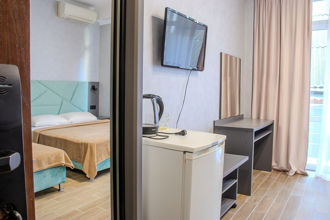 Стандартный 2-местный (с балконом, вид во двор)