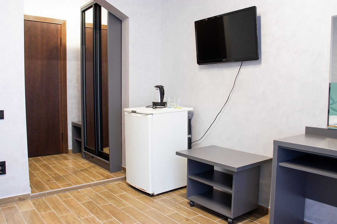 Стандартный 2-местный (с балконом, вид во двор)