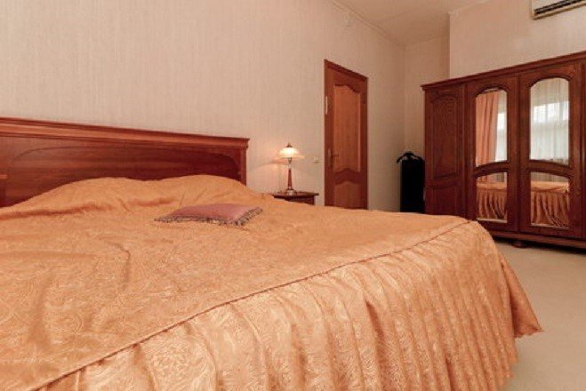 Джуниор сюит 2-местный 2-комнатный (корпус №2)