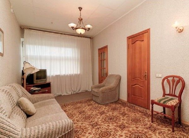 Джуниор сюит 2-местный 2-комнатный (корпус №2)