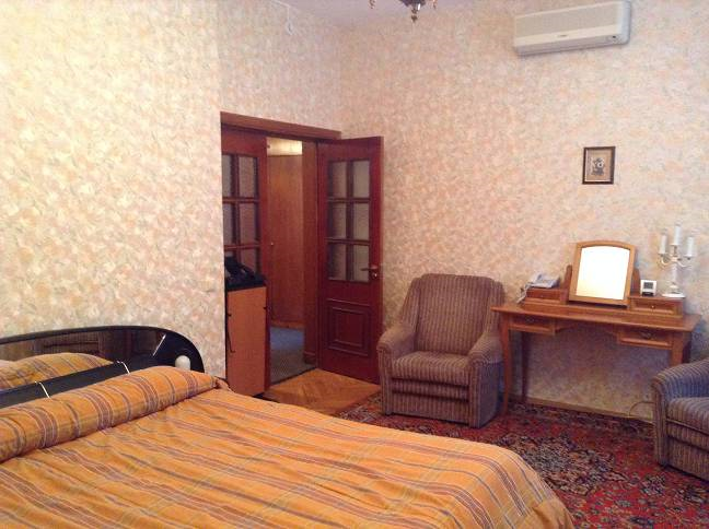 Люкс 2-местный 2-комнатный (№ 201)