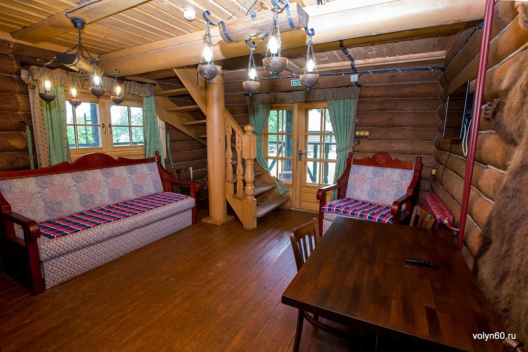 Дом 4-местный 2-комнатный (Дом Егеря)