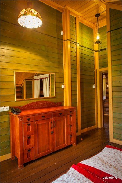 Коттедж 4-местный 2-комнатный (Волынский)