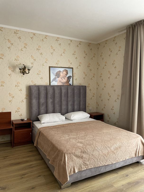 Стандартный 2-местный 1-комнатный (улучшенный)