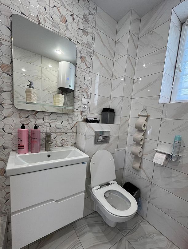 Стандартный 4-местный 1-комнатный (боковой вид на море) №4