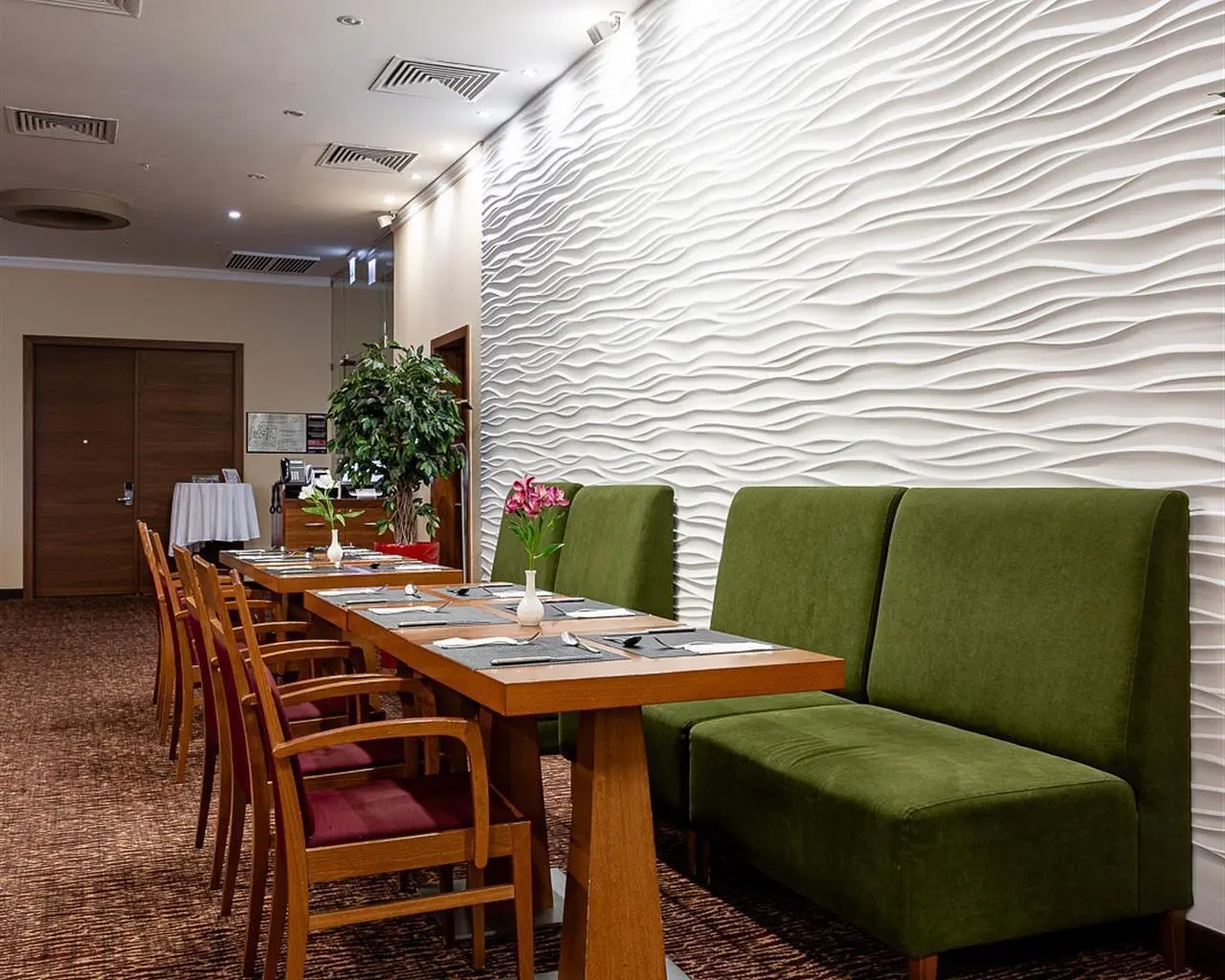 Ресторан | Hilton Garden Inn Krasnoyarsk, Красноярский край