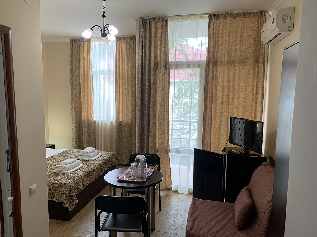 Стандартный 2-местный (2-4 этаж, с балконом)