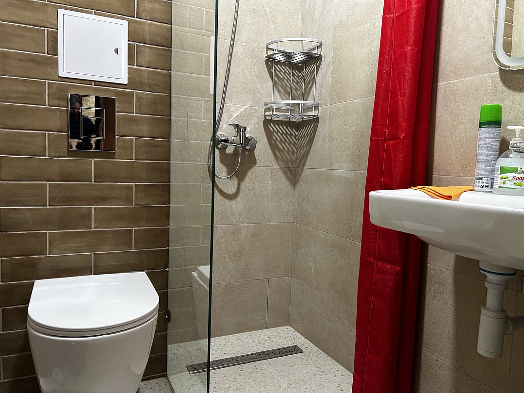 Стандартный 3-местный (2,3 этаж, с балконом)