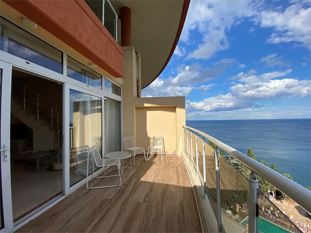 Дуплекс 2-местный 3-комнатный 2-уровневый (с двумя спальнями Вилла 3, 8, SPA-отель)