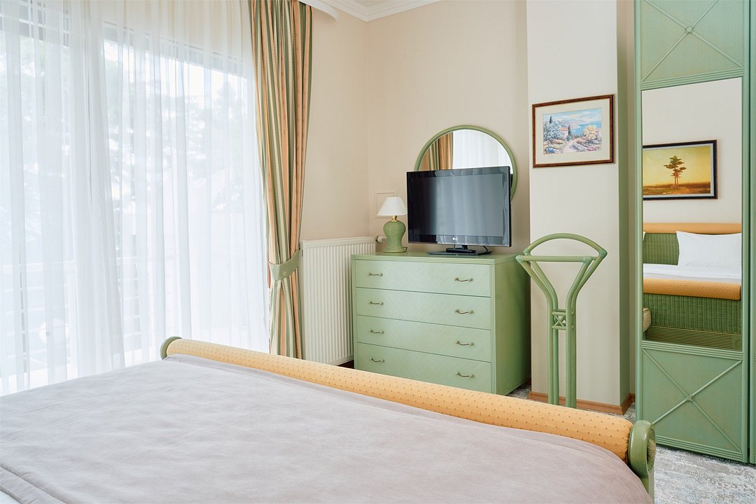 Дуплекс 2-местный 3-комнатный 2-уровневый (с двумя спальнями Вилла 3, 8, SPA-отель)