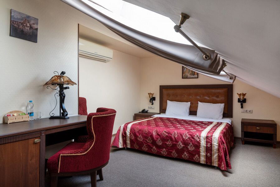 Джуниор сюит 2-местный (без дивана)