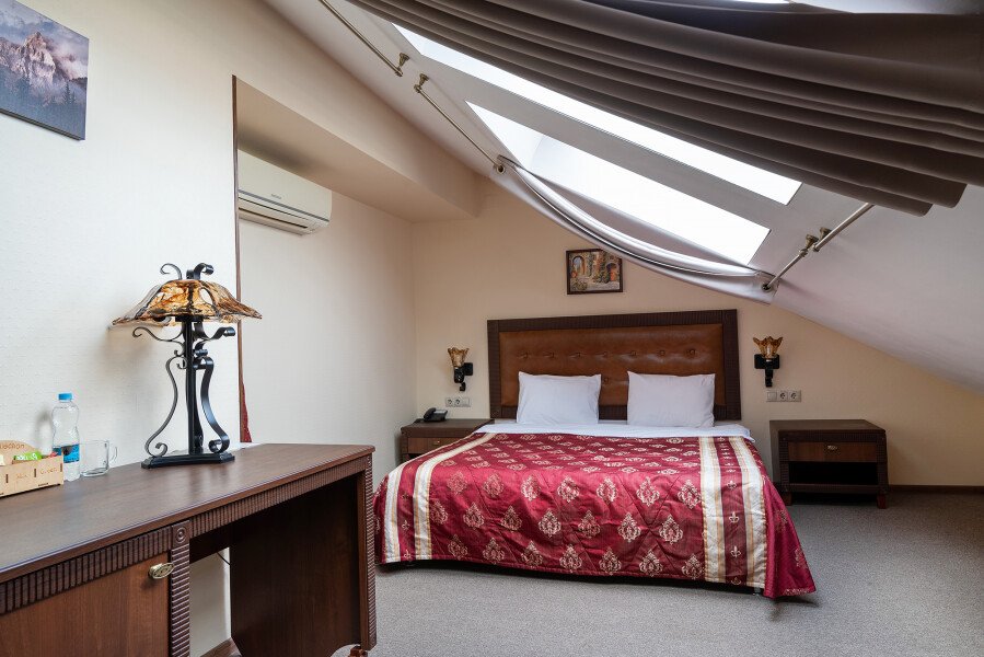 Джуниор сюит 2-местный (без дивана)