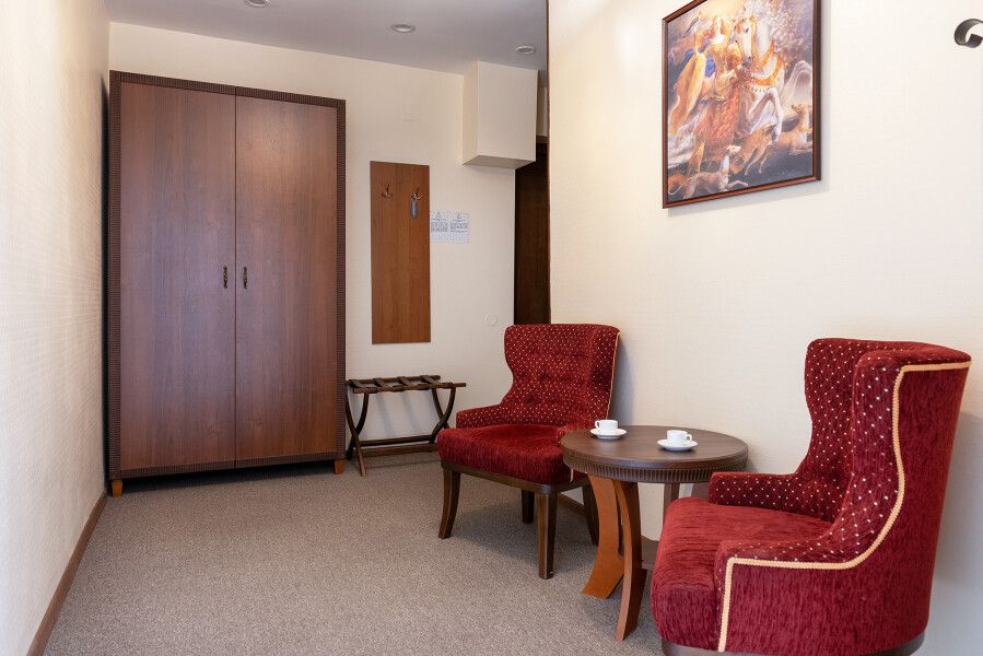 Джуниор сюит 2-местный (без дивана)