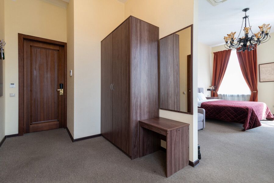 Люкс 2-местный (с джакузи)