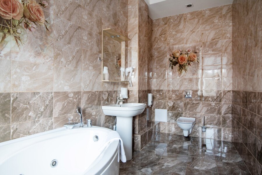 Люкс 2-местный (с джакузи)