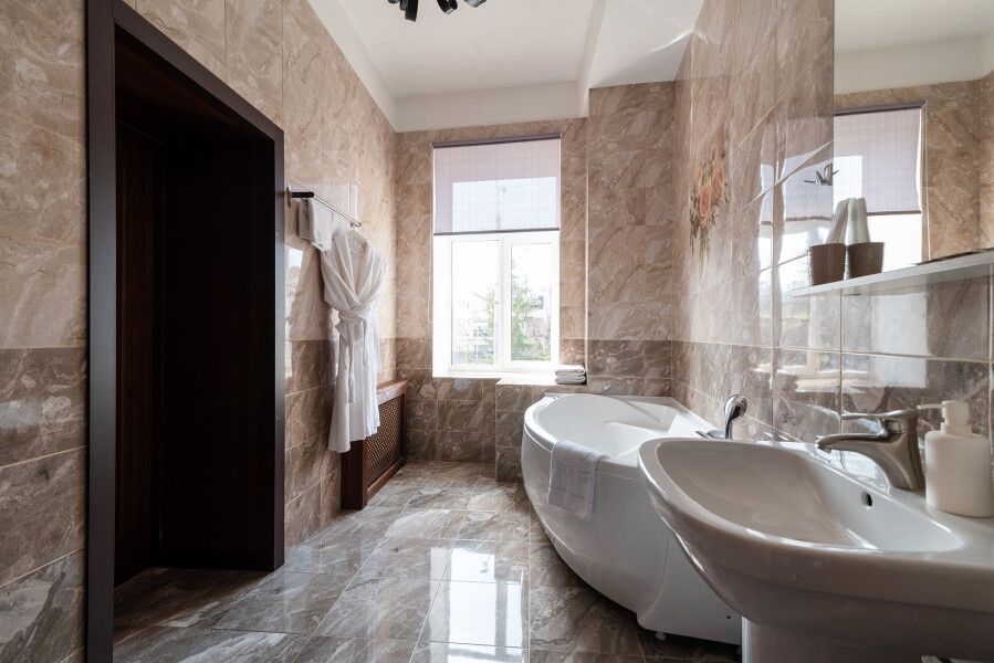 Люкс 2-местный (с джакузи)