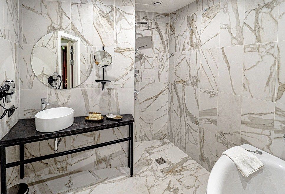 Люкс 2-местный 2-комнатный (с джакузи в Современном корпусе)