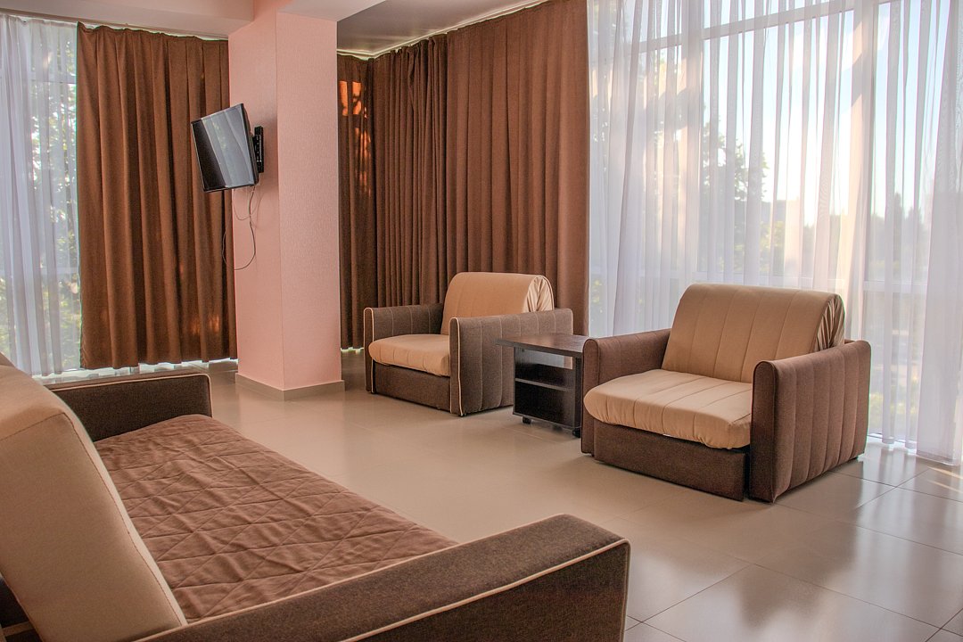 Семейный Студио 3-местный