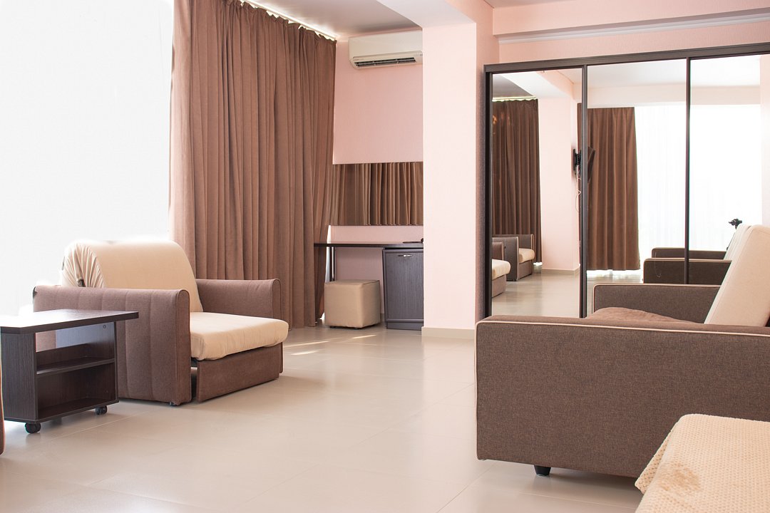 Семейный Студио 3-местный