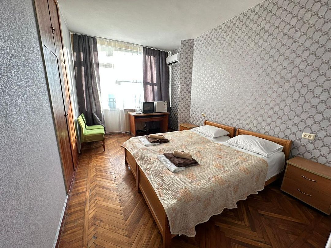 8dfe8989-e7ae-40a9-8f96-345d3a9b3858