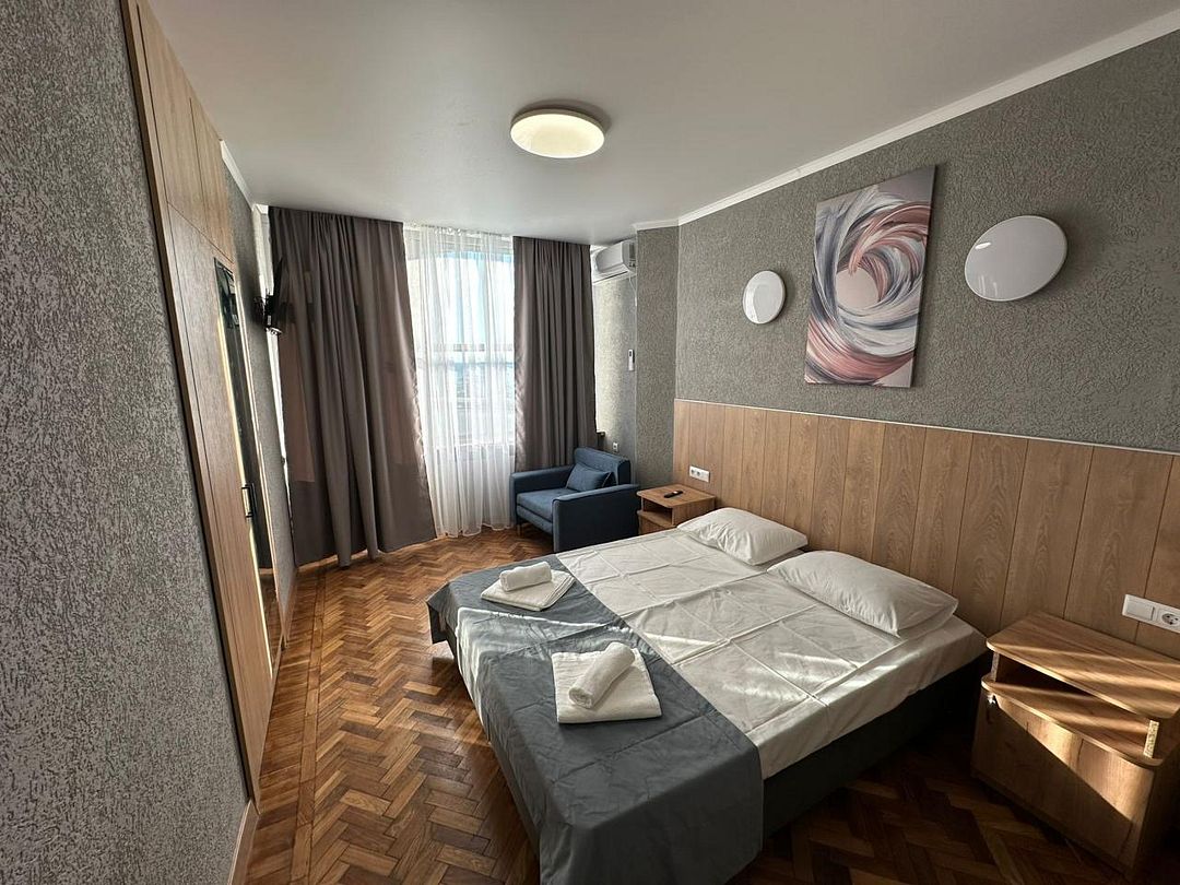 e72e3fb9-d809-4701-acc9-a878830e5541