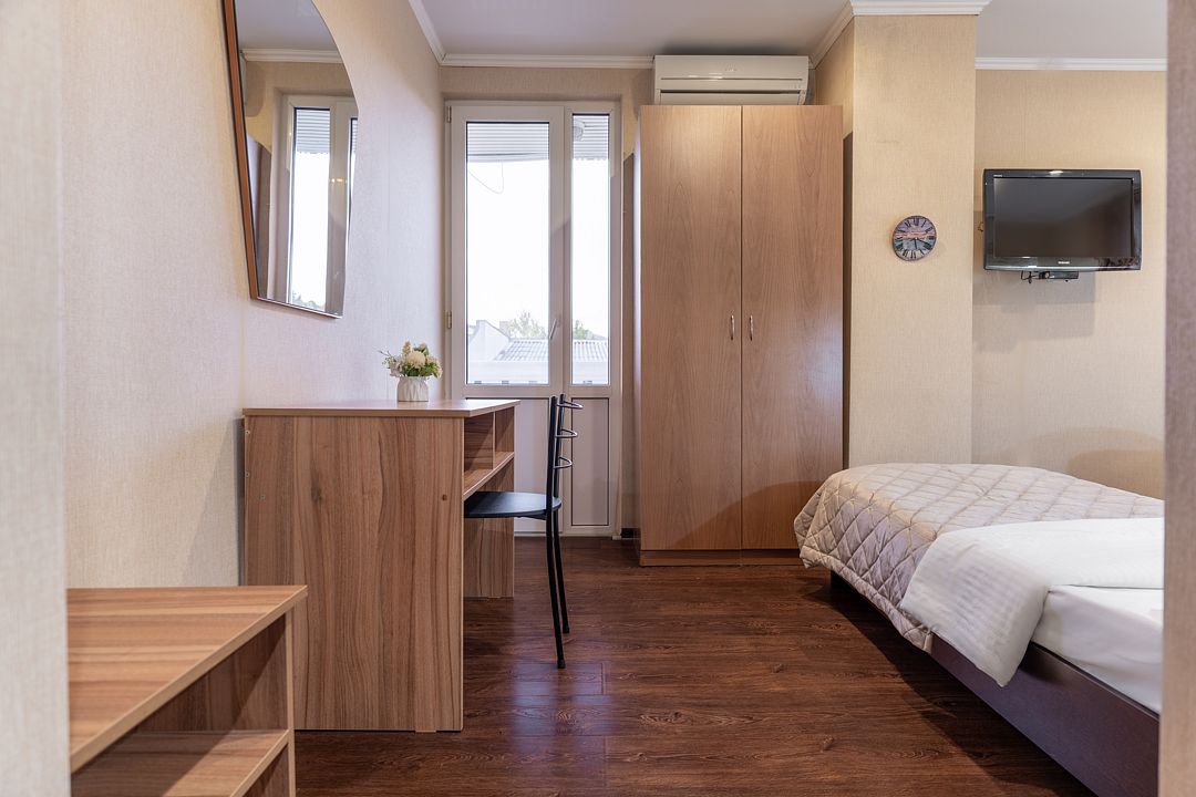 Апартаменты 2-комнатные (с балконом)