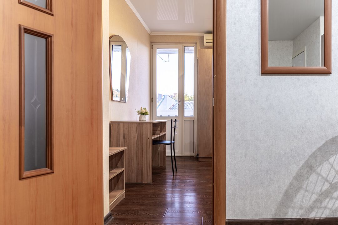 Апартаменты 2-комнатные (с балконом)