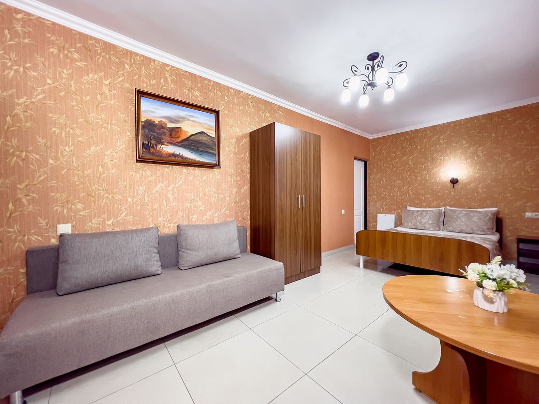 Семейный 4-местный (с балконом)