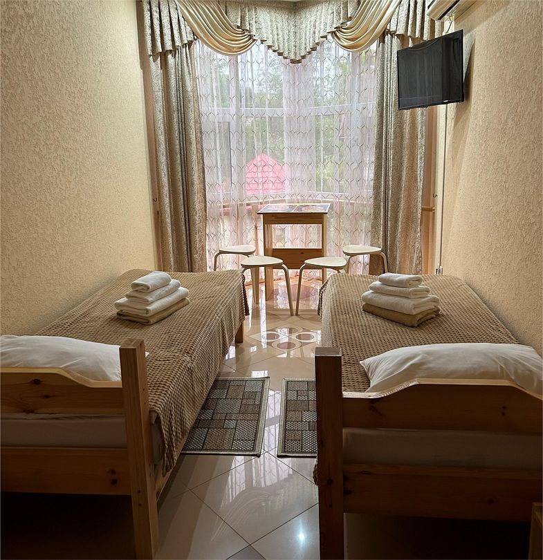 Стандартный 4-местный 2-комнатный (с балконом)