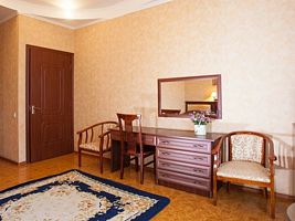 Стандарт вид в парк Глория, Парк-отель Глория (Кореиз), Кореиз