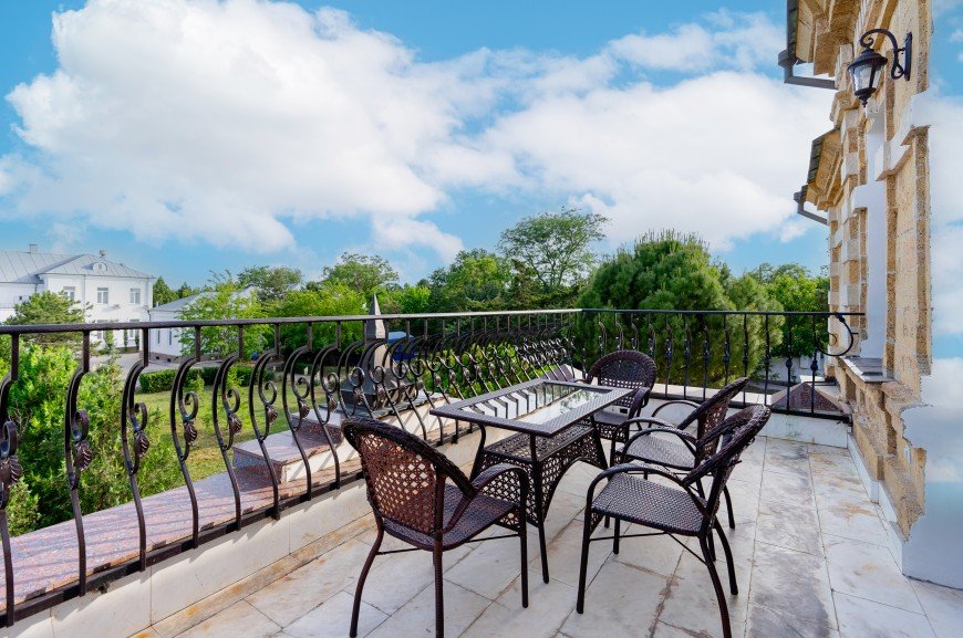 Люкс 2-местный 2-комнатный (в историческом здании)