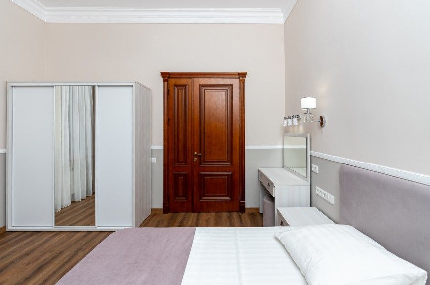 Люкс 2-местный 2-комнатный (в историческом здании)