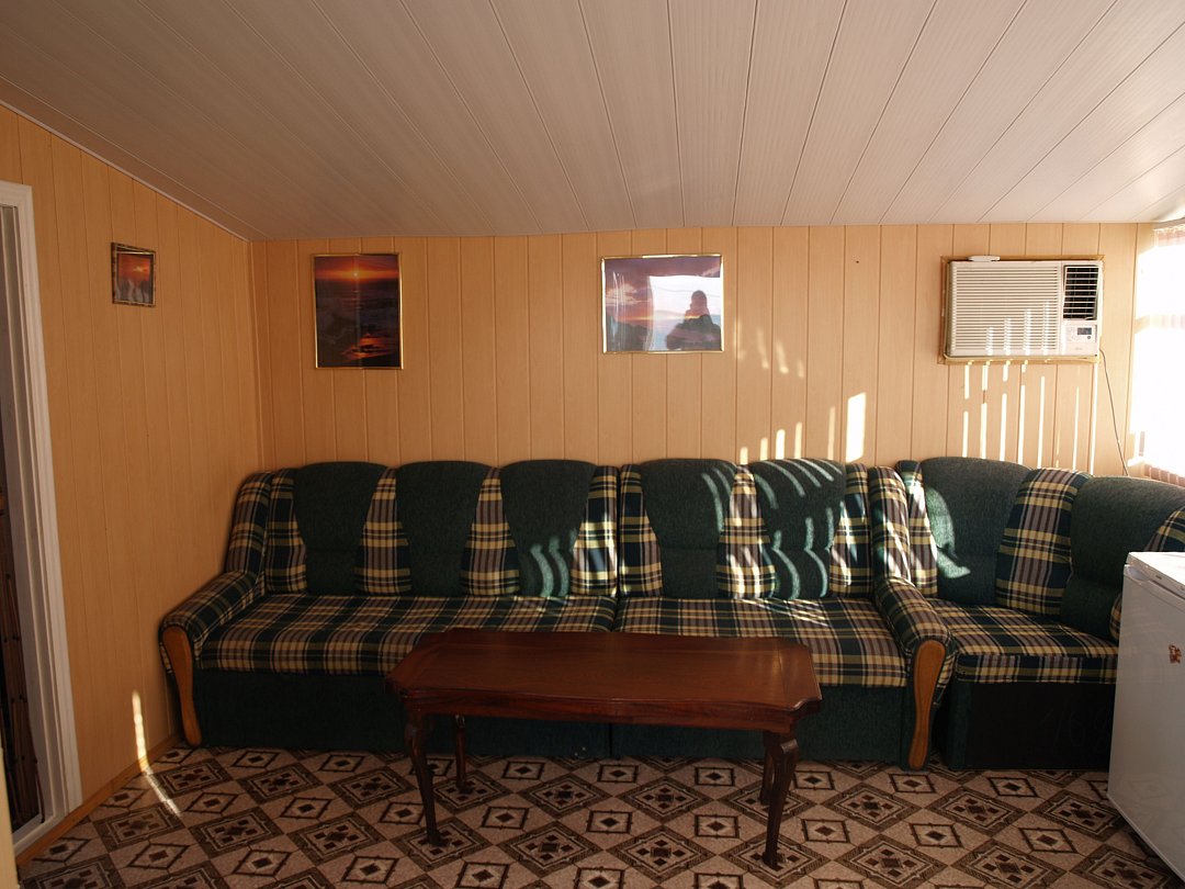 Коттедж 2-местный 2-комнатный (с верандой)