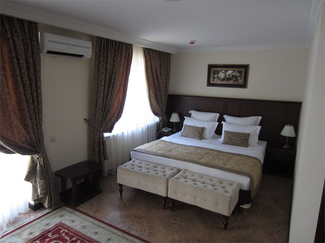 Бизнес 2-местный (Вид на двор)