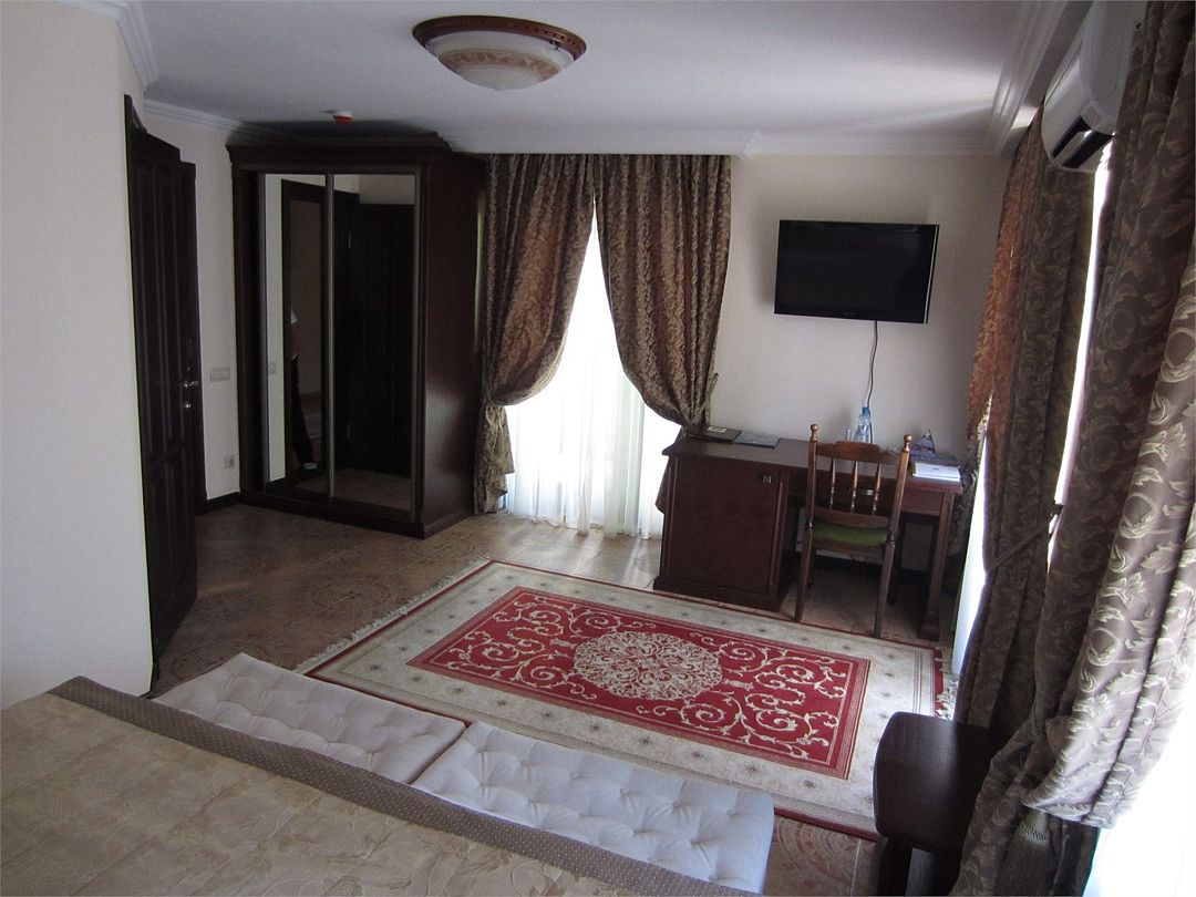 Бизнес 2-местный (Вид на двор)