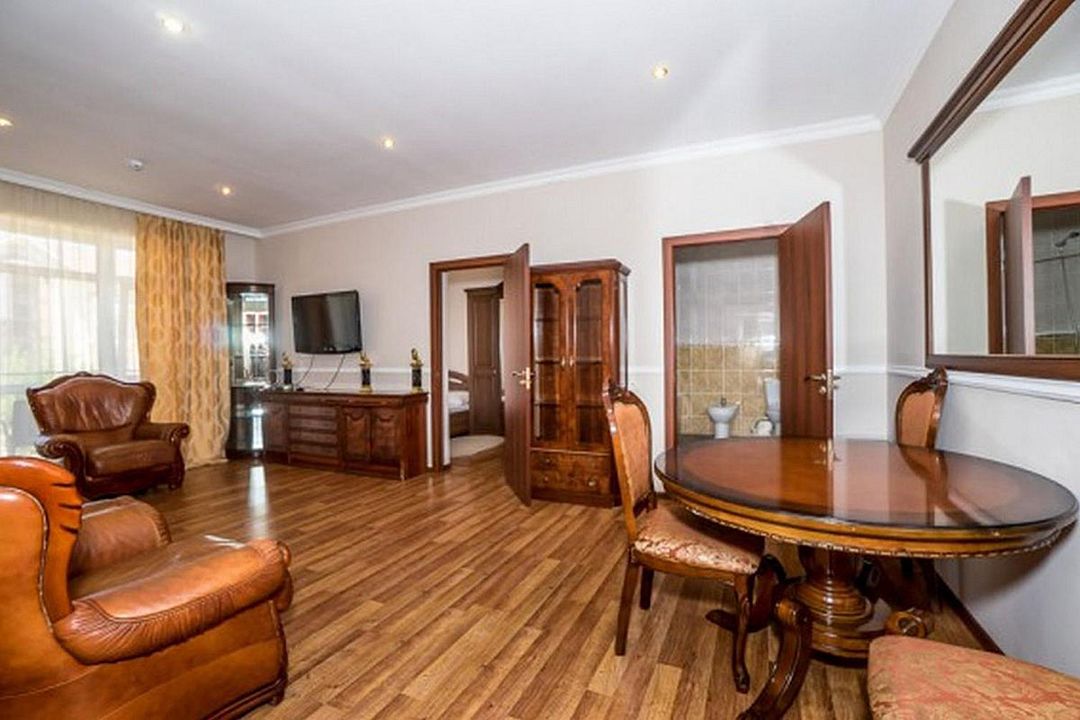 Люкс 4-местный 2-комнатный