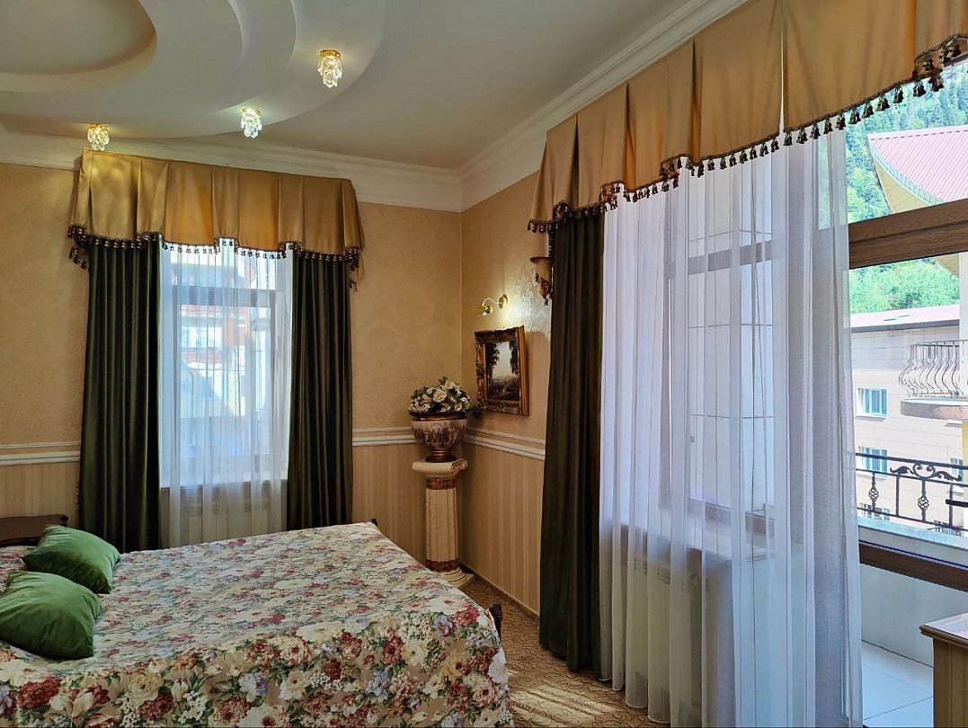 Люкс 3-местный 2-комнатный (№1)