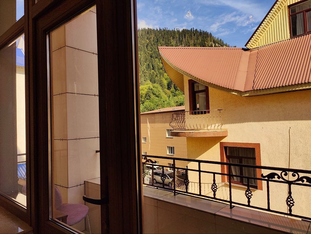 Люкс 3-местный 2-комнатный (№1)