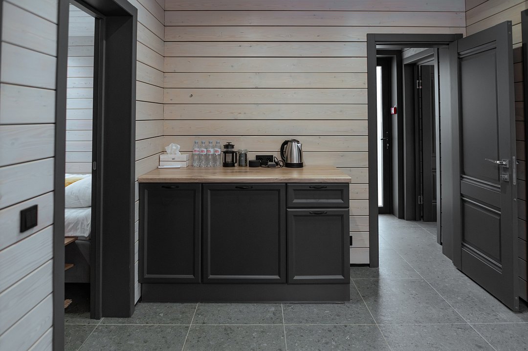 Коттедж 4-местный 3-комнатный (Лесной улучшенный)