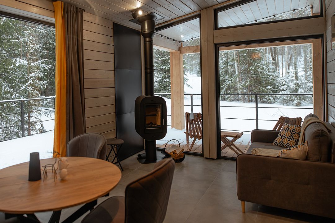 Коттедж 4-местный 3-комнатный (Лесной)